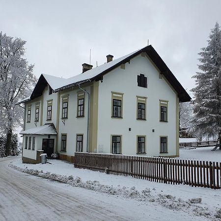 Králíky Stara Skola Hedec 아파트 호텔 외부 사진